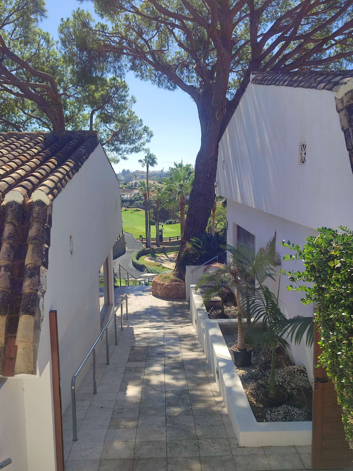 Toppetasje til salgs til Los Monteros (Marbella)