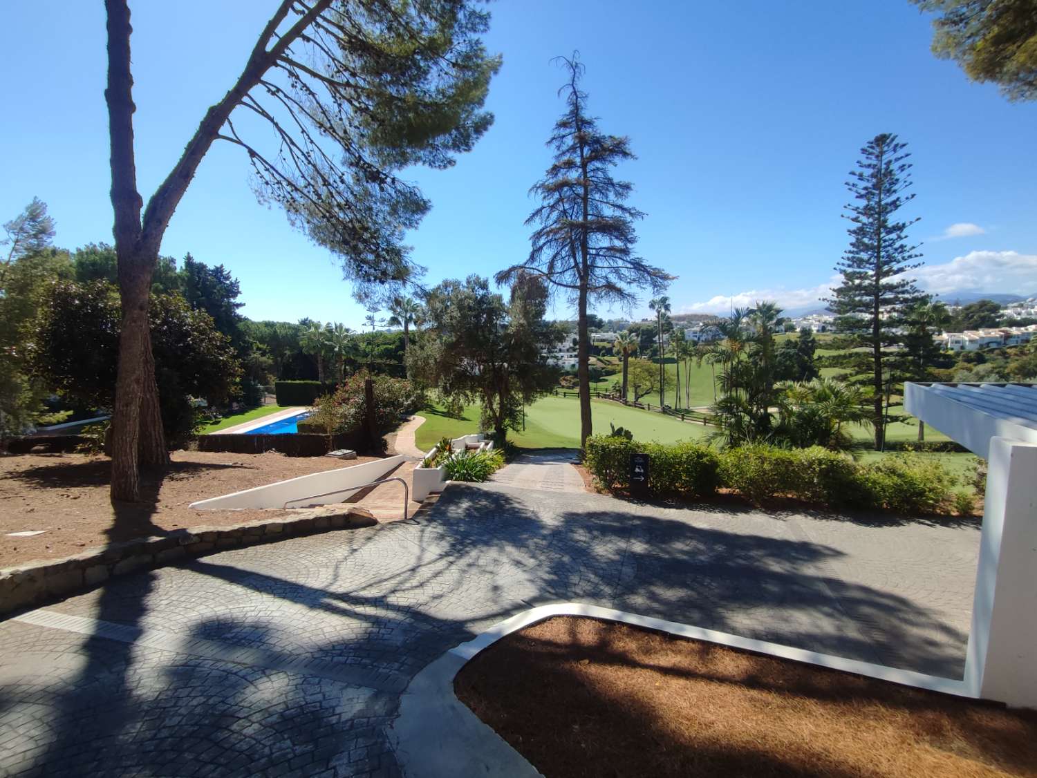 Hus til salgs til Casares