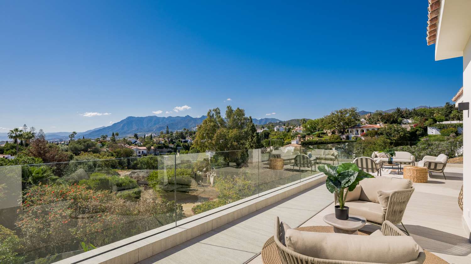 Preciosa Villa en El Rosario Marbella