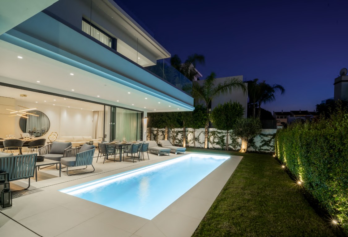 Last villa available MARBELLA GOLDEN MILE