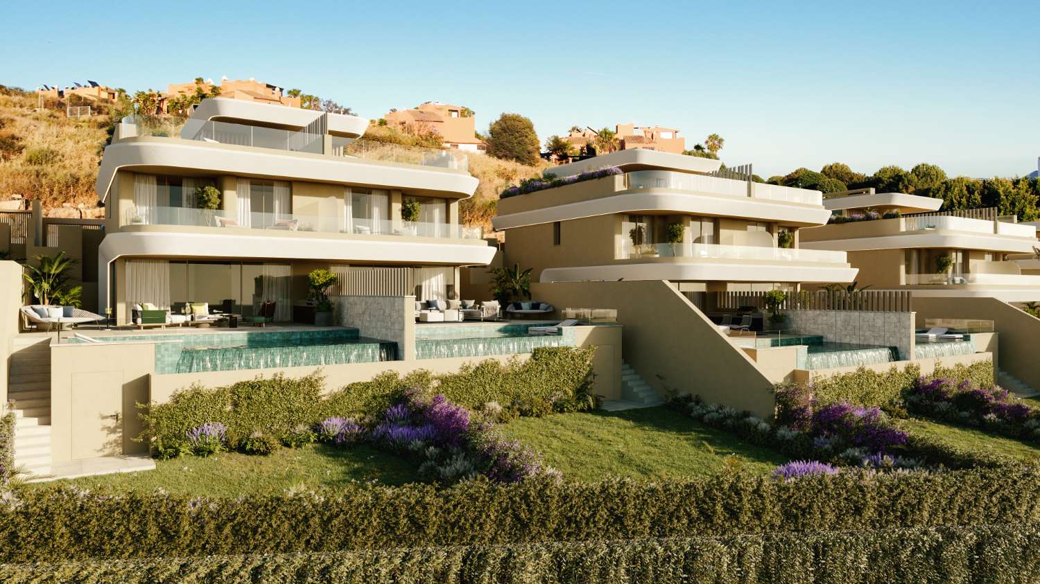Exclusivas villas en Estepona , a 500 metros de la playa ,