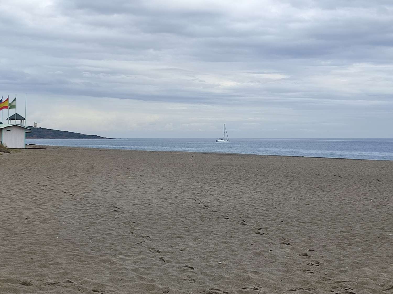 Áticos con vistas al mar , en Casares costa , Estepona