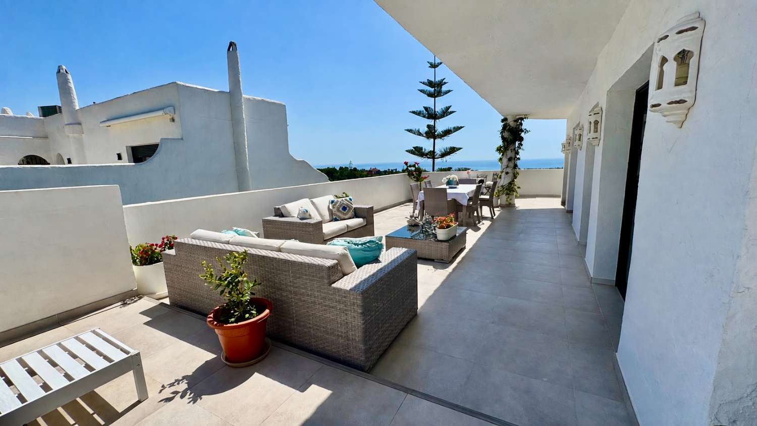 Apartamento en la Milla de Oro, Coto Real: Vistas al Mar y a La Concha, Marbella