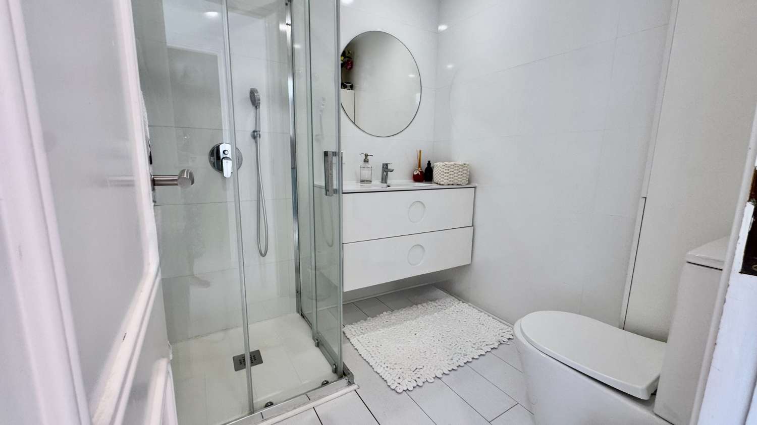Apartamento en la Milla de Oro, Coto Real: Vistas al Mar y a La Concha, Marbella