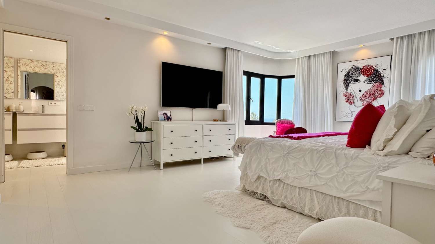 Apartamento en la Milla de Oro, Coto Real: Vistas al Mar y a La Concha, Marbella