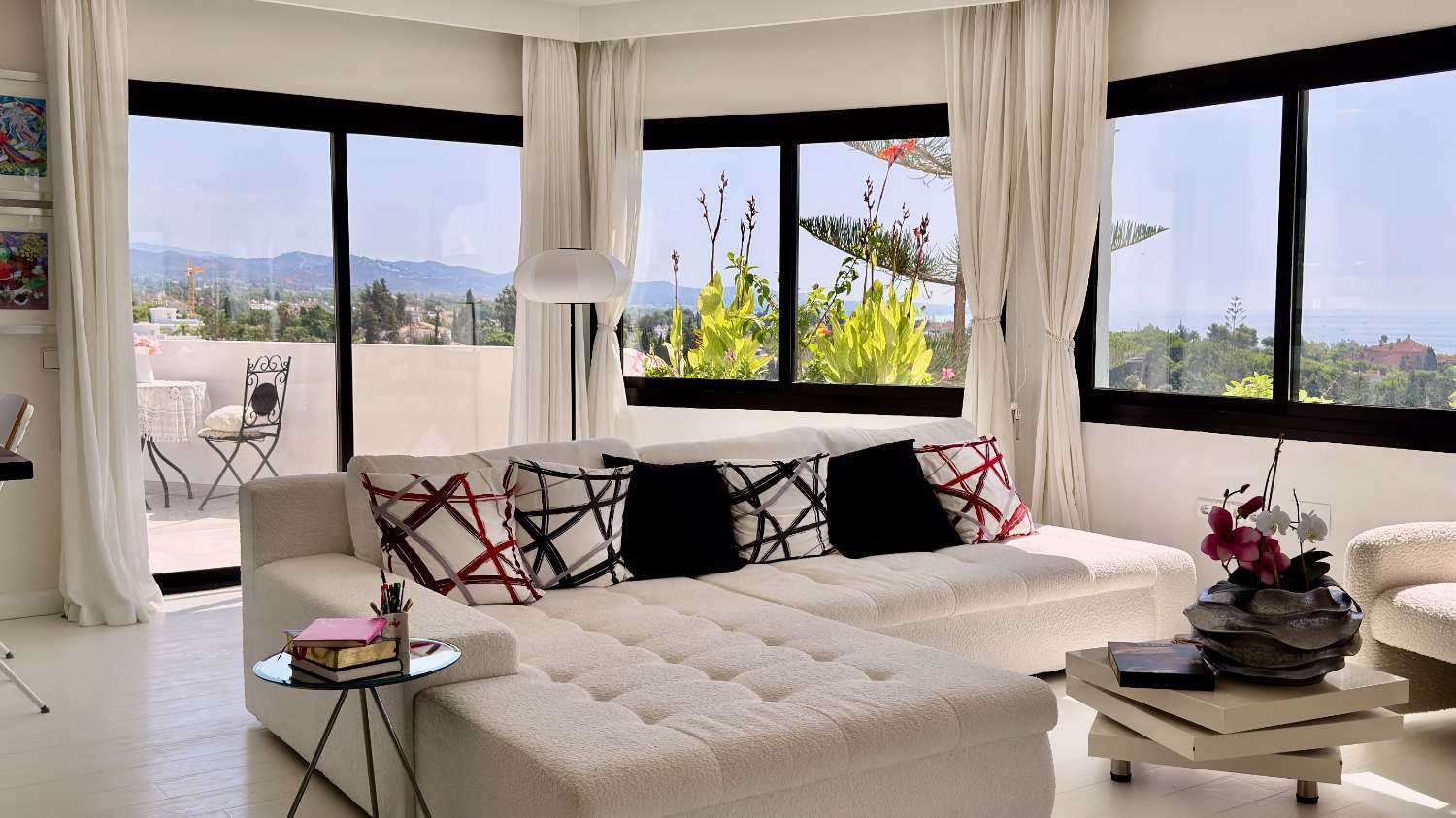 Apartamento en la Milla de Oro, Coto Real: Vistas al Mar y a La Concha, Marbella