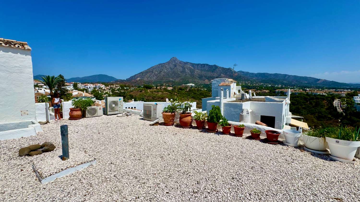 Apartamento en la Milla de Oro, Coto Real: Vistas al Mar y a La Concha, Marbella
