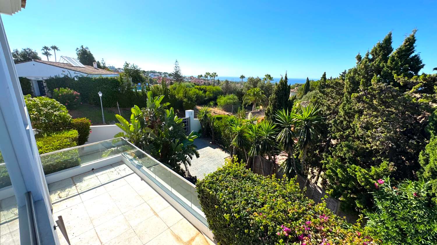 Villa Excepcional con Vistas Panorámicas al Mar — Hacienda Las Chapas