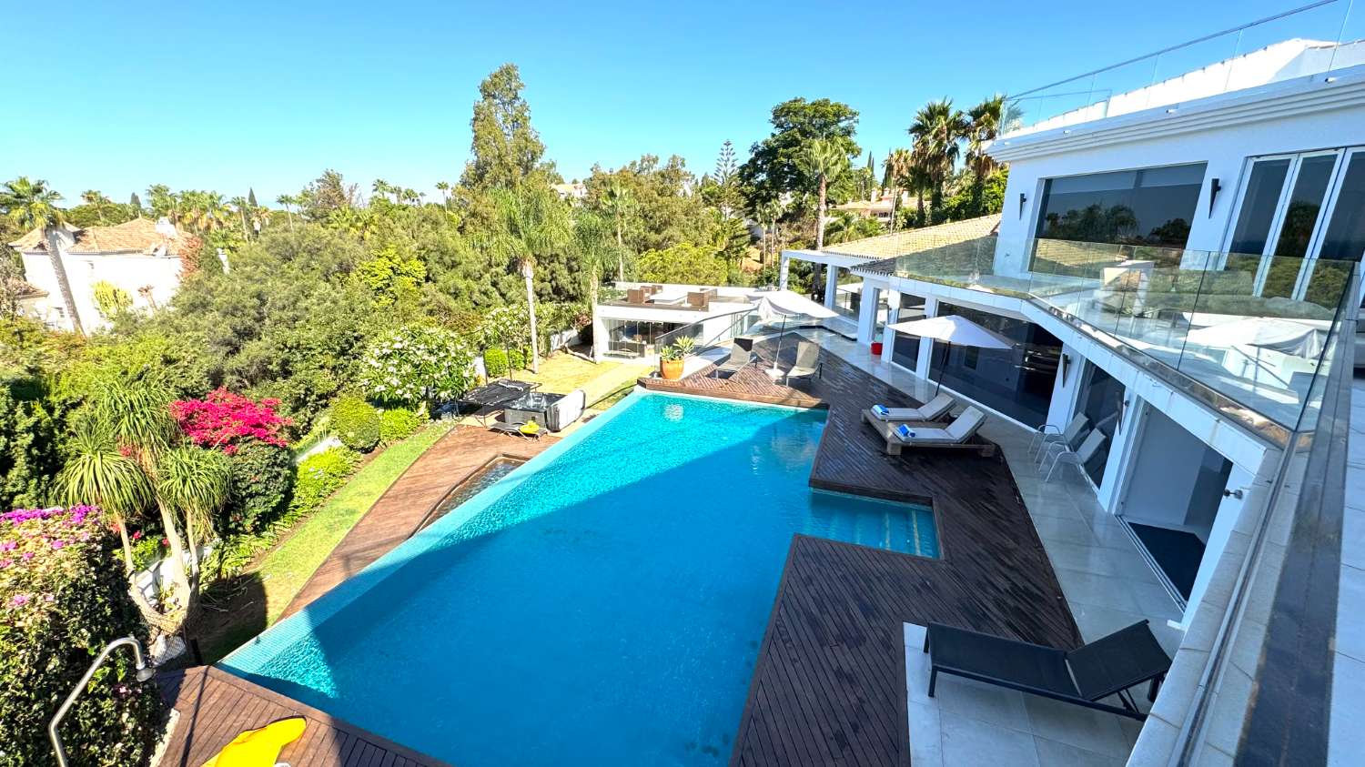 Villa Excepcional con Vistas Panorámicas al Mar — Hacienda Las Chapas