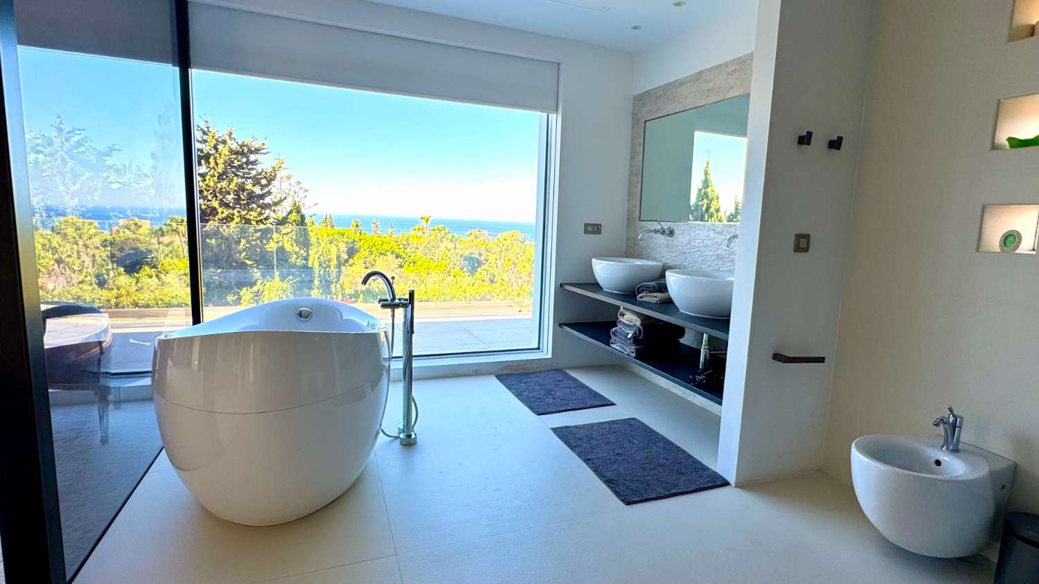 Villa Excepcional con Vistas Panorámicas al Mar — Hacienda Las Chapas