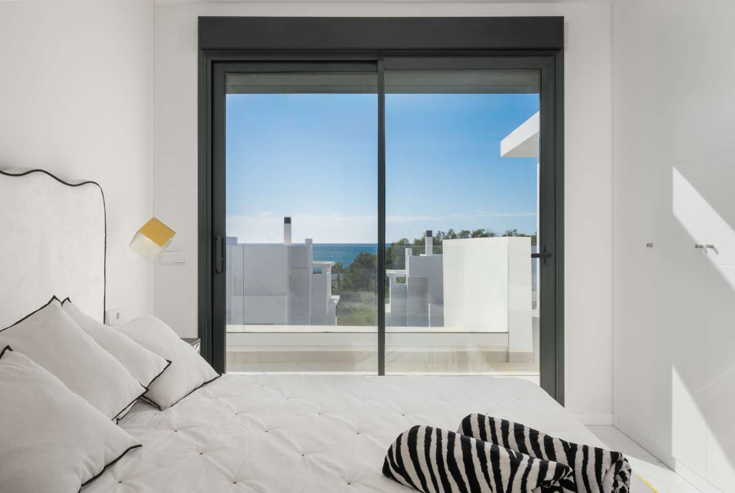 Ático con vistas al mar Estepona