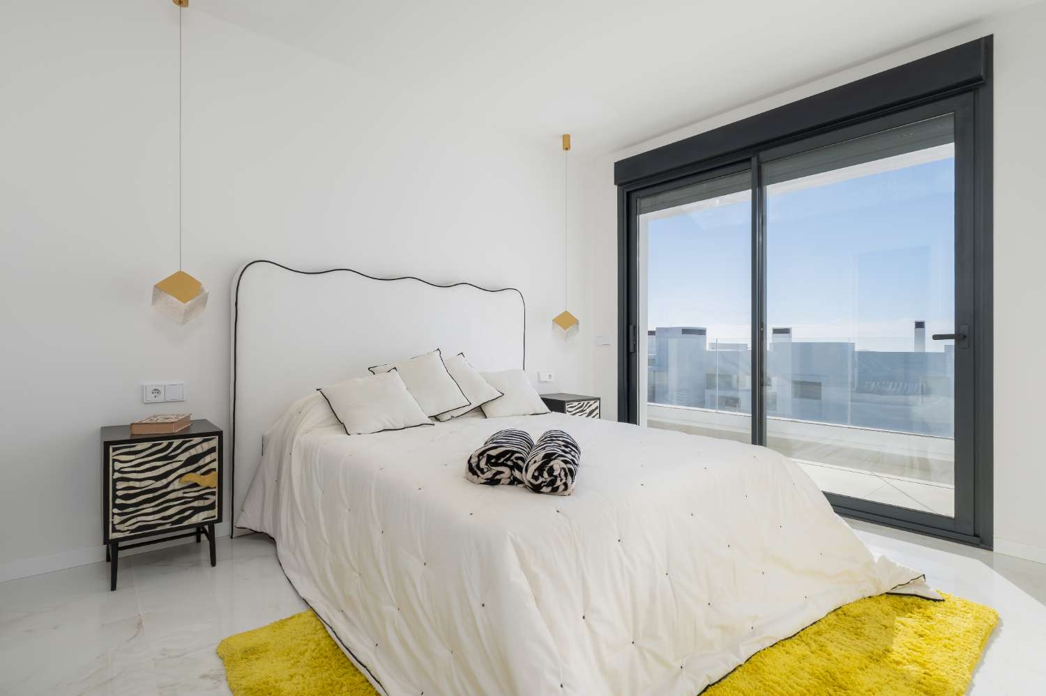 Ático con vistas al mar Estepona