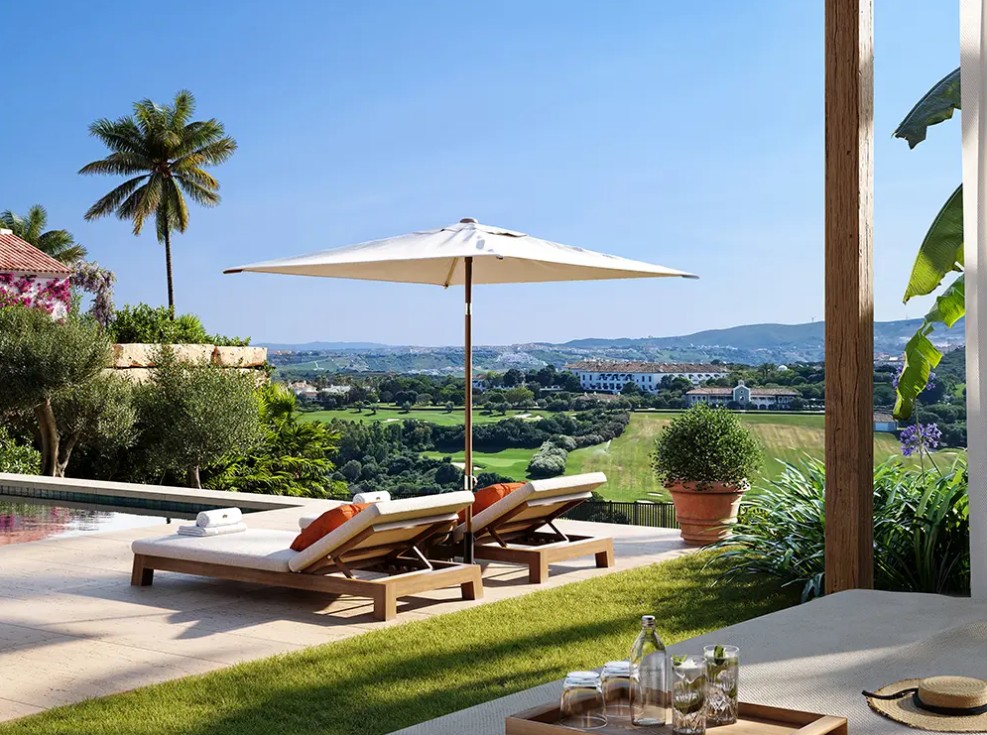 Un pueblo blanco andaluz cerca de Casares