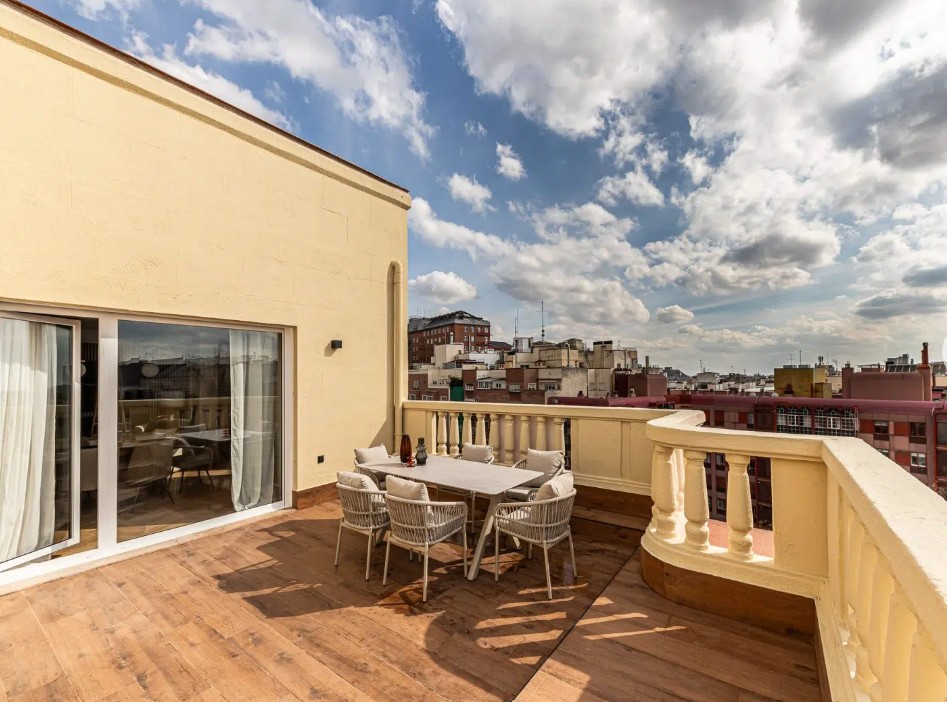 Ático reformado en el Barrio de Salamanca General Pariñas, Madrid