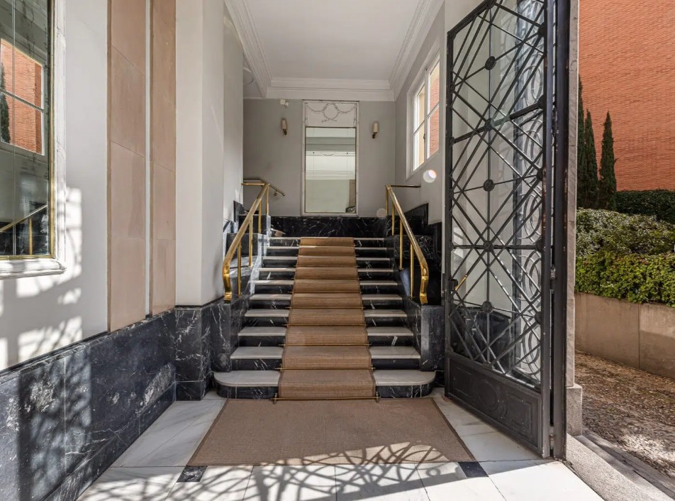 Ático reformado en el Barrio de Salamanca General Pariñas, Madrid