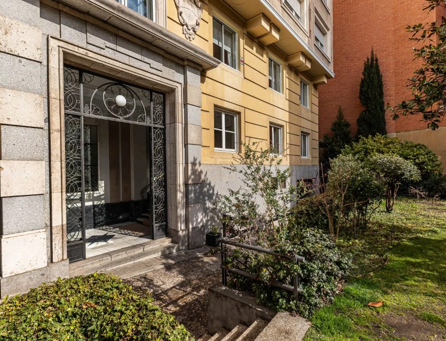 Ático reformado en el Barrio de Salamanca General Pariñas, Madrid