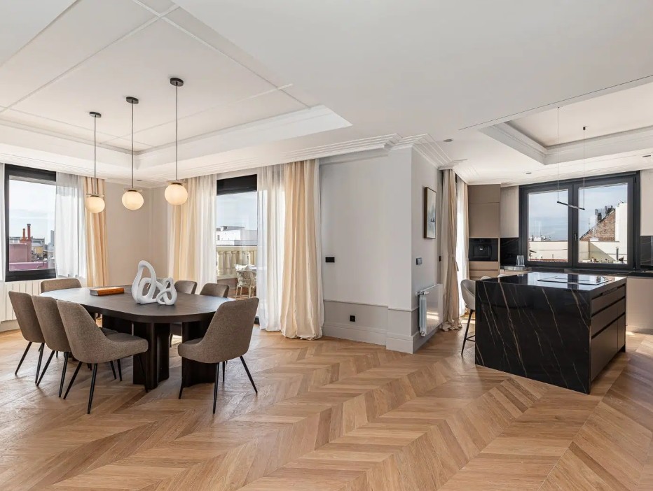 Ático reformado en el Barrio de Salamanca General Pariñas, Madrid