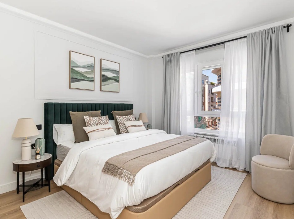 Piso reformado de 3 dormitorios en Argüelles Madrid