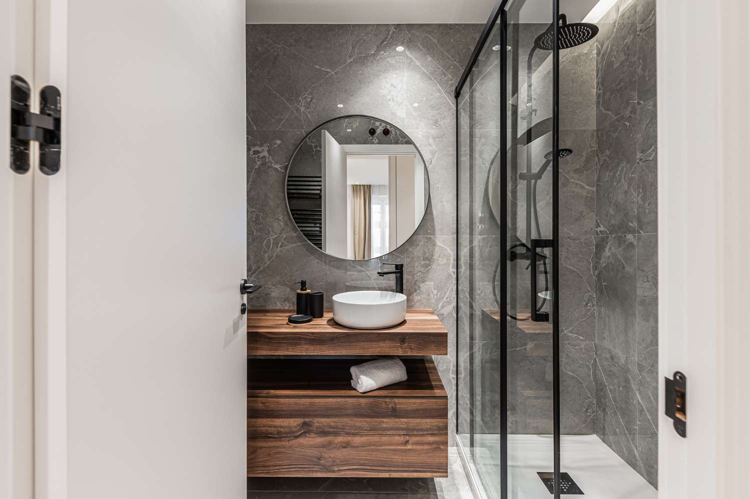 Propiedad en el Barrio de Malasaña, Madrid Ubicación: Plaza Dos de Mayo