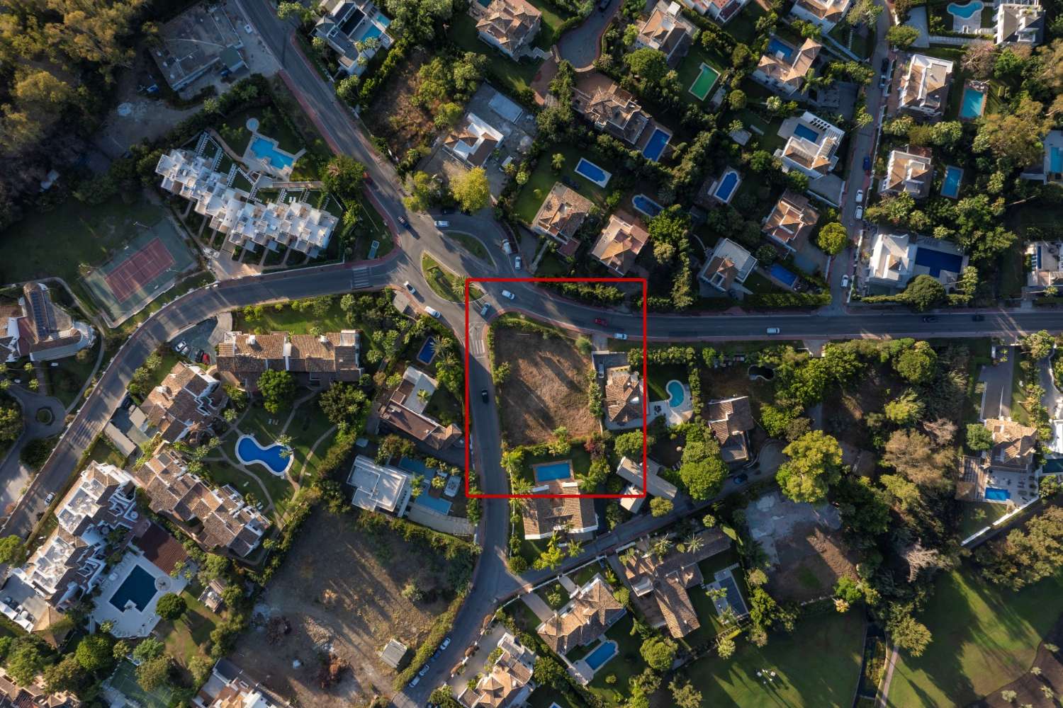 Parcela ubicada en la exclusiva Avenida del Prado,  MARBELLA