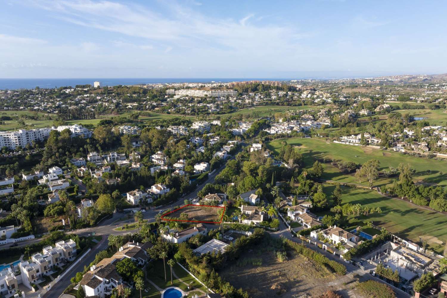 Parcela ubicada en la exclusiva Avenida del Prado,  MARBELLA