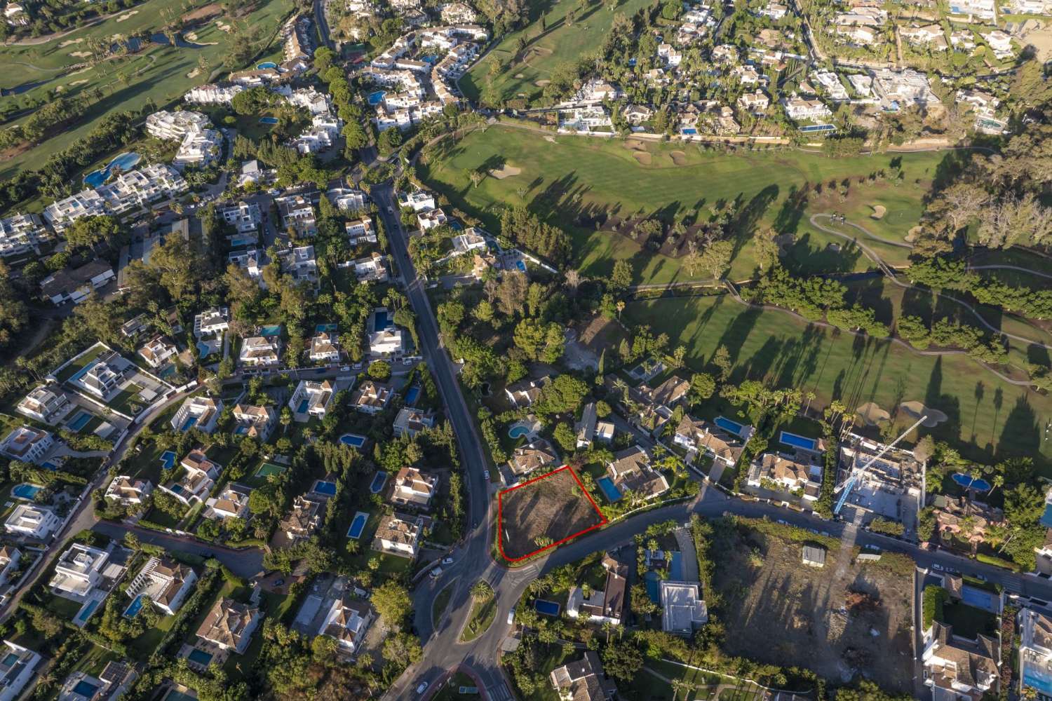 Parcela ubicada en la exclusiva Avenida del Prado,  MARBELLA