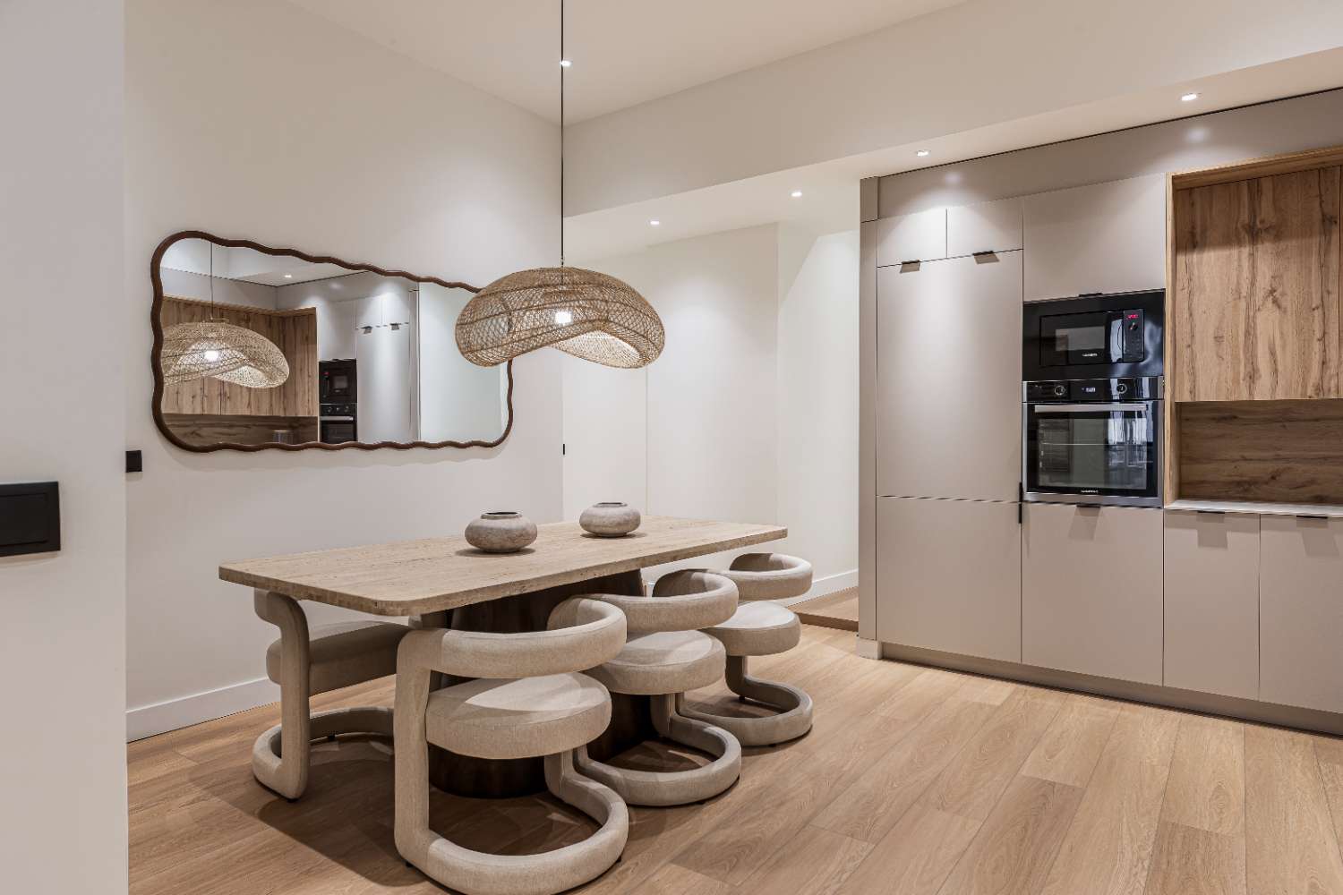 Casa en Malasaña,    calle Valverde ,  MADRID