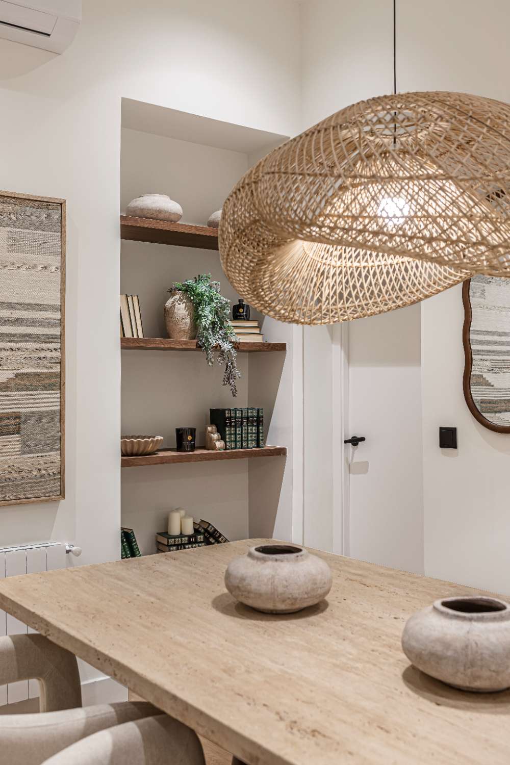 Casa en Malasaña,    calle Valverde ,  MADRID