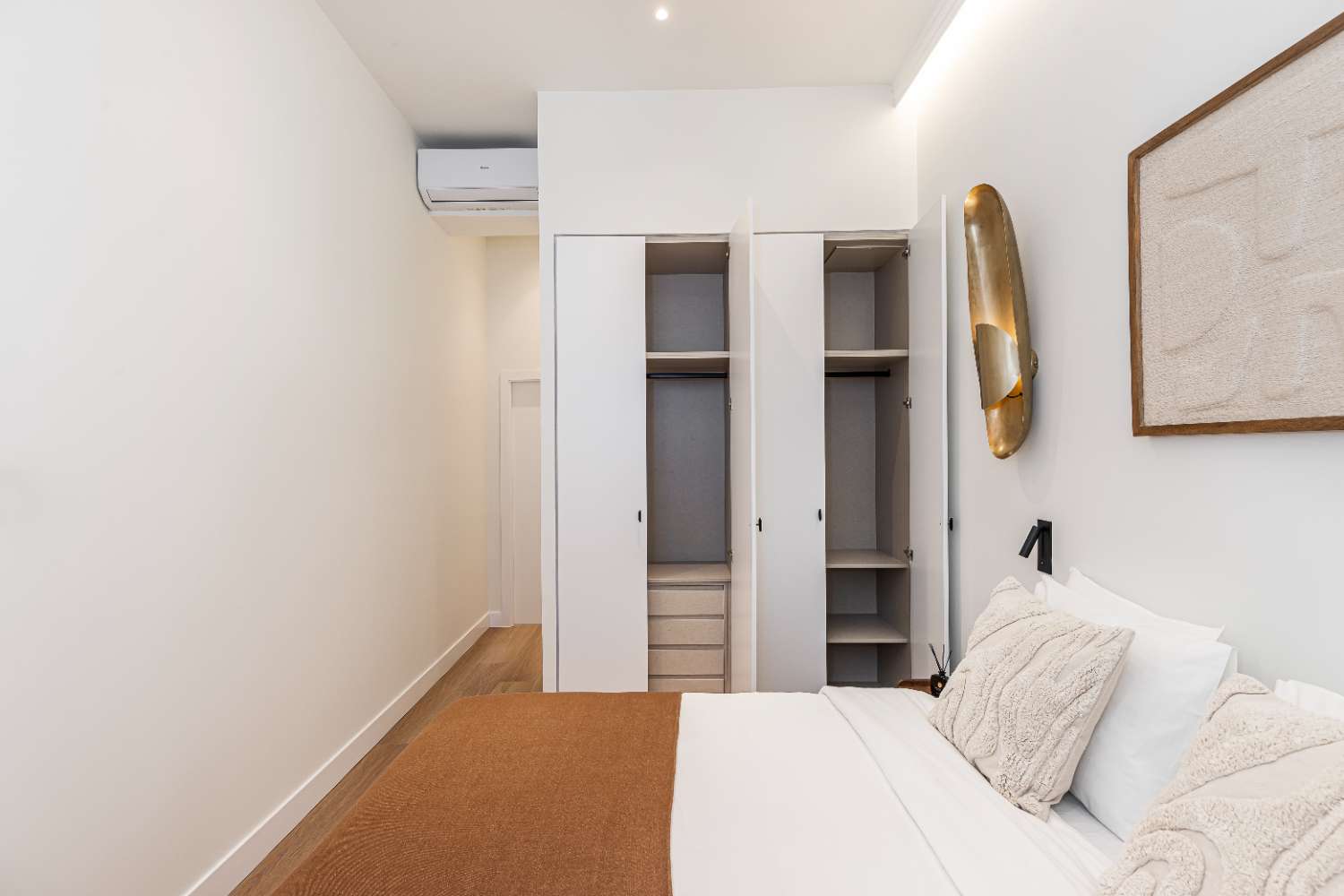 Casa en Malasaña,    calle Valverde ,  MADRID