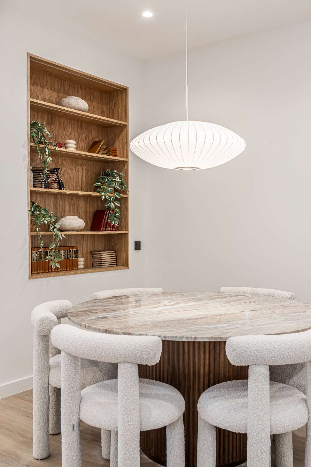 Vivienda  de 2 dormitorios en calle Armando Nervo, barrio Retiro MADRID