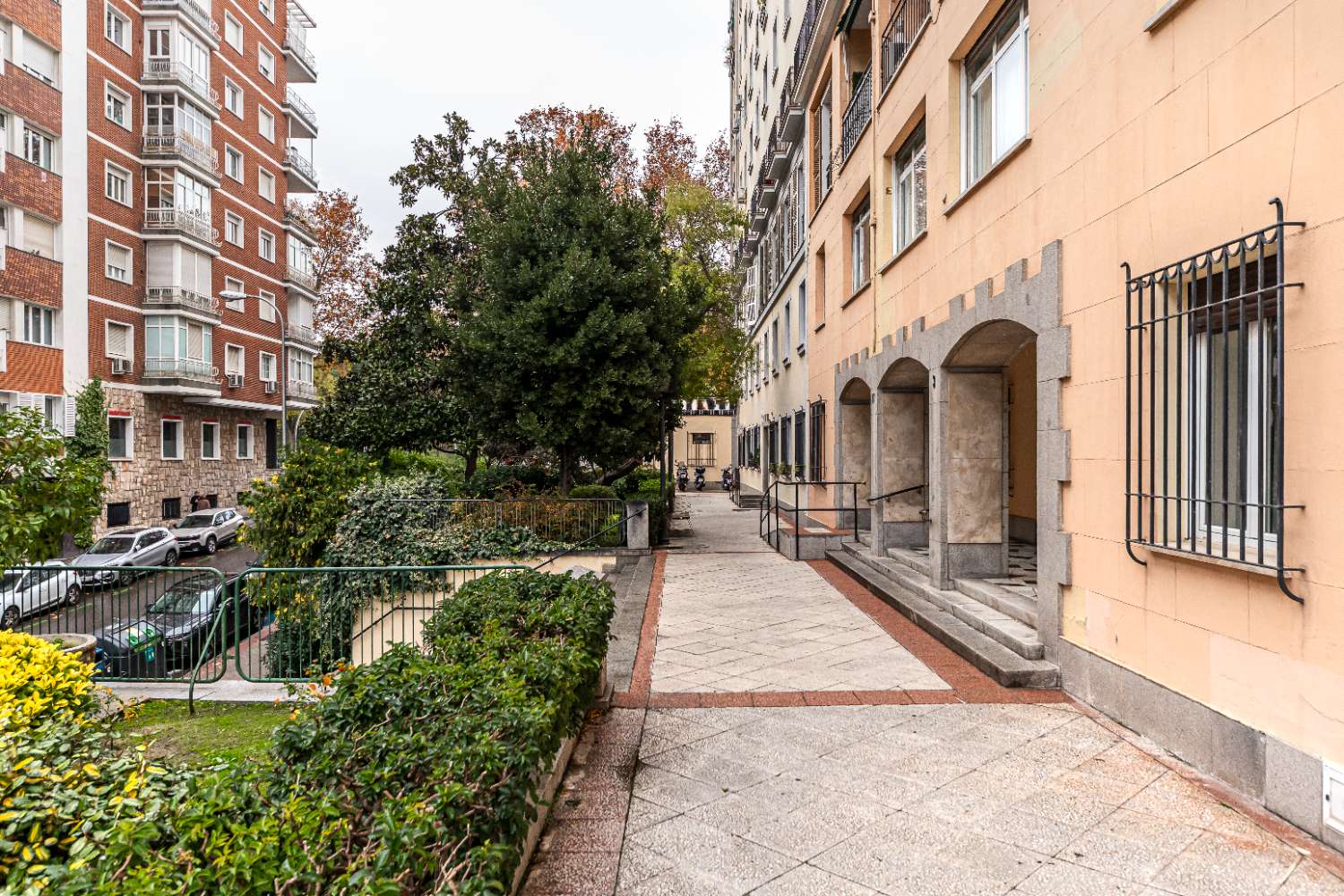 Vivienda  de 2 dormitorios en calle Armando Nervo, barrio Retiro MADRID