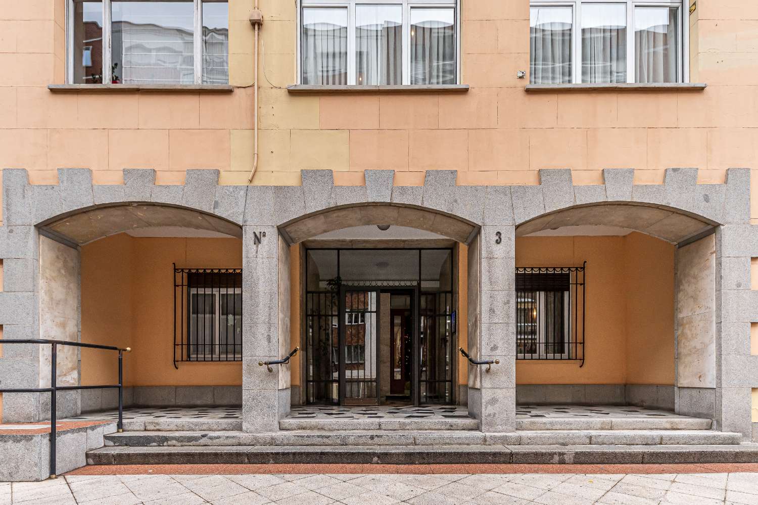 Vivienda  de 2 dormitorios en calle Armando Nervo, barrio Retiro MADRID