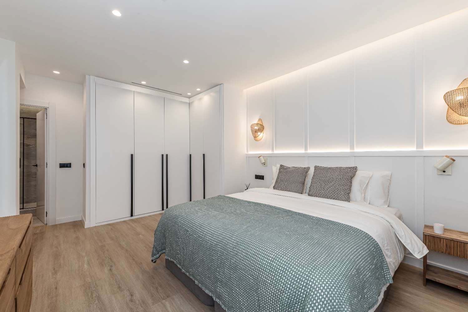 Vivienda  de 2 dormitorios en calle Armando Nervo, barrio Retiro MADRID