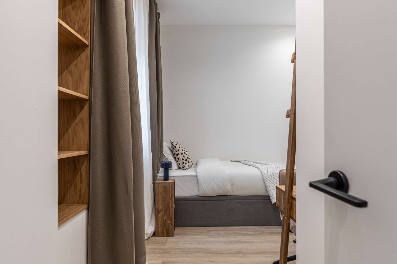 Vivienda  de 2 dormitorios en calle Armando Nervo, barrio Retiro MADRID