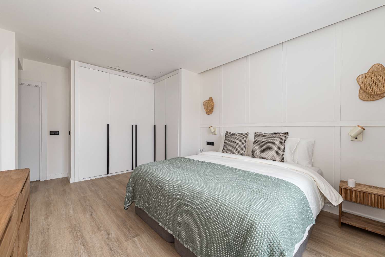 Vivienda  de 2 dormitorios en calle Armando Nervo, barrio Retiro MADRID