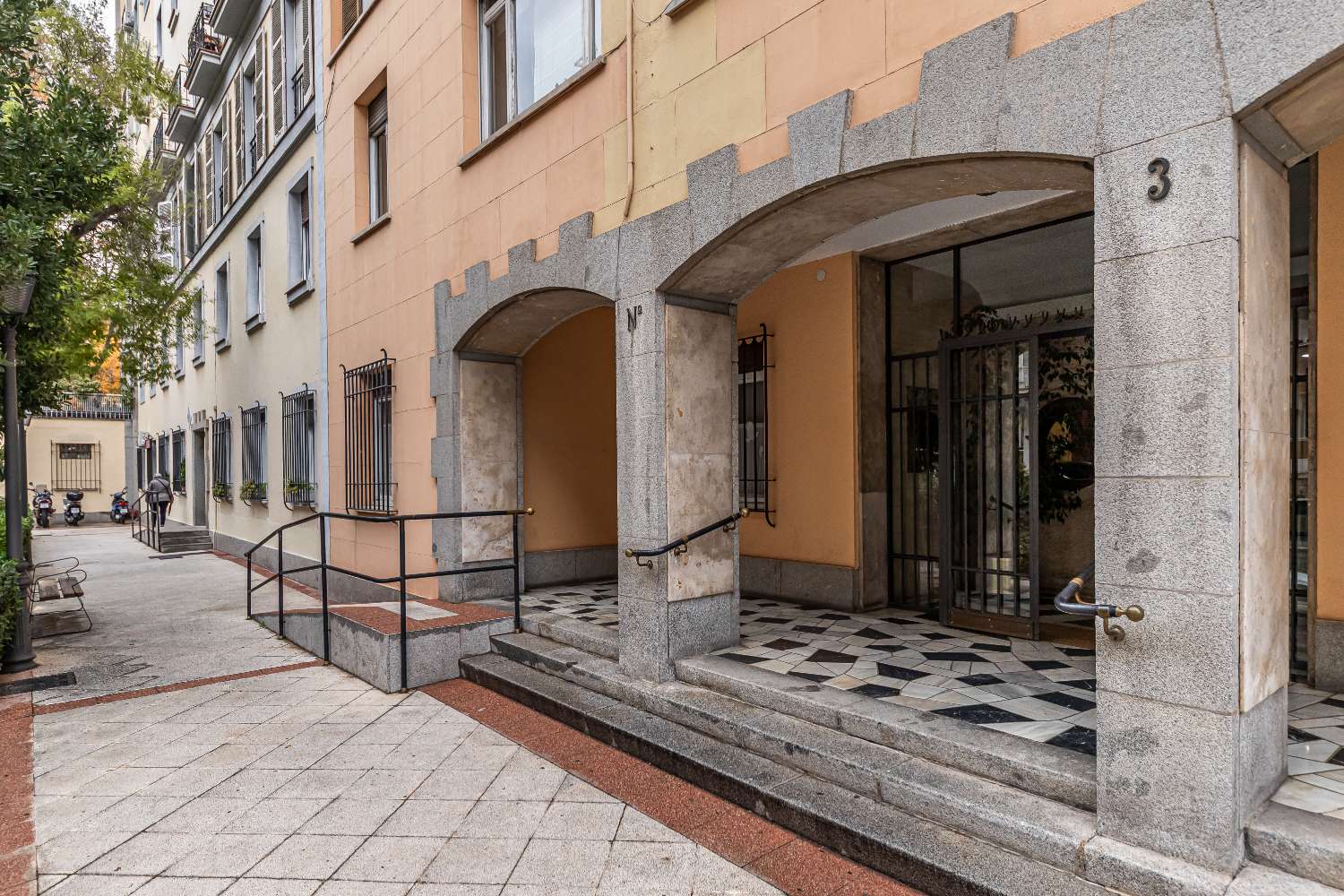 Vivienda  de 2 dormitorios en calle Armando Nervo, barrio Retiro MADRID