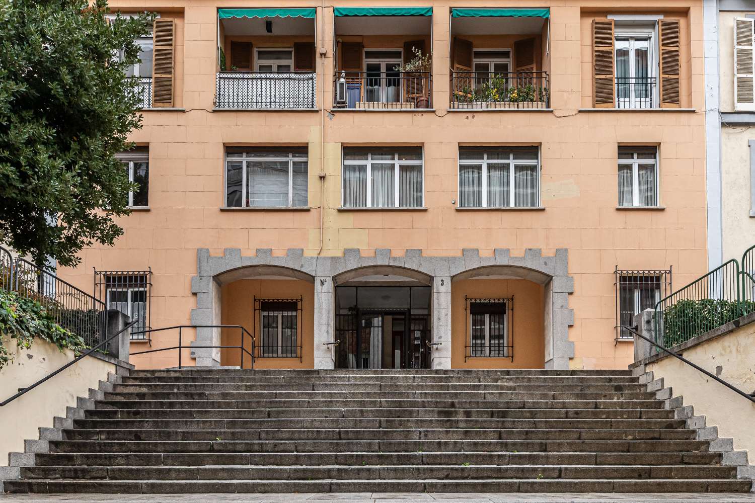 Vivienda  de 2 dormitorios en calle Armando Nervo, barrio Retiro MADRID