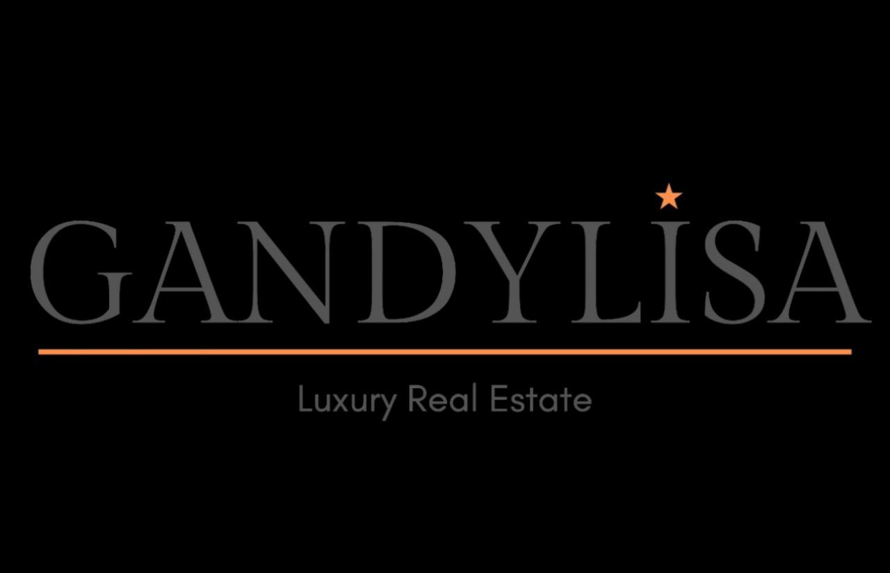 Ático en la Cala de Mijas con vistas panorámicas  al mar Mediterráneo